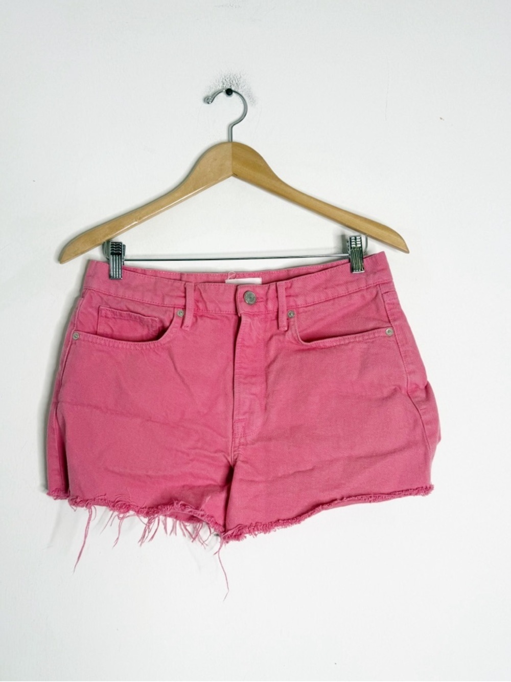 FRAME Le Bridgette Jean Shorts Pink Raw Hem Size 28 Cut off Denim